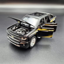 Load image into Gallery viewer, Explorafind 2022 Chevrolet Silverado 1500 Matte Black 1:32 Die Cast Pickup