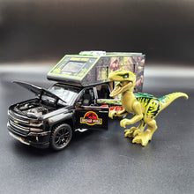 Load image into Gallery viewer, Explorafind 2022 Chevrolet Silverado Camper Black 1:32 Die Cast Camper Van