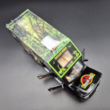 Load image into Gallery viewer, Explorafind 2022 Chevrolet Silverado Camper Black 1:32 Die Cast Camper Van