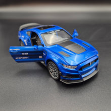 Load image into Gallery viewer, Explorafind 2022 Ford Mustang Shelby GT500 Blue 1:32 Die Cast Car