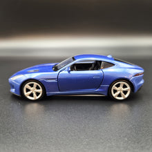 Load image into Gallery viewer, Explorafind 2022 Jaguar F-Type Coupe Blue 1:36 Die Cast Car