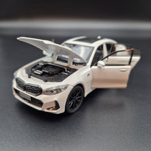 Load image into Gallery viewer, Explorafind 2023 BMW 3 Series 320i White 1:32 Die Cast Car