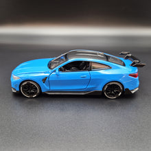 Load image into Gallery viewer, Explorafind 2023 BMW M4 G82 Coupe Blue 1:32 Die Cast Car