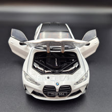 Load image into Gallery viewer, Explorafind 2023 BMW M4 G82 Coupe Pearl White 1:24 Die Cast Car