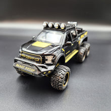 Load image into Gallery viewer, Explorafind 2023 Ford Raptor F-150 6x6 Black 1:24 Die Cast Pickup