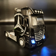 Load image into Gallery viewer, Explorafind 2023 Mercedes-Benz Actros 1851 Truck Black 1:24 Die Cast Truck