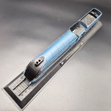Load image into Gallery viewer, Amercom 1938 LNER Class A4 No. 4468 "Mallard" OO Scale Diecast Train Model Great British Locomotives Series