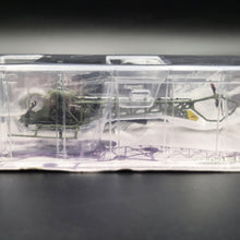 Load image into Gallery viewer, Amercom 1965 Bell OH-13H Sioux United States Army 1:72 Diecast Helicopter Model