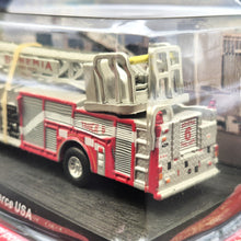 Load image into Gallery viewer, Amercom 2005 Quint Pierce Aerial and Pump Fire Engine "Bohemia Fire Dept" 1:87 Die Cast Model