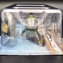 Load image into Gallery viewer, Amercom 2006 PZL SW-4 Puszczyk Polish Air Force 1:72 Diecast Helicopter Model