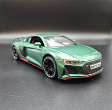 Load image into Gallery viewer, Explorafind 2020 Audi R8 V10 Green 1:24 Die Cast Car