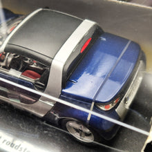 Load image into Gallery viewer, Bburago 2004 Smart Roadster Dark Blue #22064 1:24 Bijoux Collezione Die Cast Car