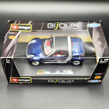Load image into Gallery viewer, Bburago 2004 Smart Roadster Dark Blue #22064 1:24 Bijoux Collezione Die Cast Car