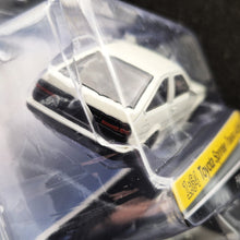 Load image into Gallery viewer, Explorafind 1986 Toyota AE86 Corolla Levin/Sprinter Trueno White 1:64 Die Cast Car