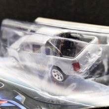 Load image into Gallery viewer, Explorafind 2017 Volkswagen Amarok Silver 1:64 Die Cast Car New