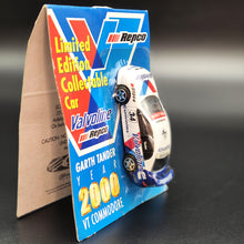Load image into Gallery viewer, Classic Carlectables 2000 Holden VT Commodore Garry Rogers Motorsport Garth Tander #34 Valvoline 1:64 Model