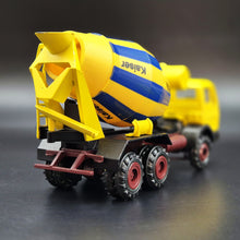 Load image into Gallery viewer, Conrad 1986 Mercedes Benz 2224 Cement Mixer Truck Elba Kaiser #3044 1:50 Diecast Model