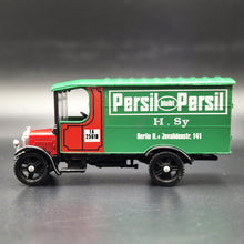 Load image into Gallery viewer, Corgi 1929 Thornycroft Van - Persil, Berlin C911 1985 Corgi Classics 1:43 Diecast Model