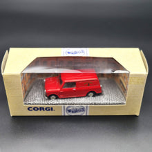 Load image into Gallery viewer, Corgi 1961 Morris Mini Van Royal Mail Red #96950 1993 Corgi Classics 1:43 Diecast Model