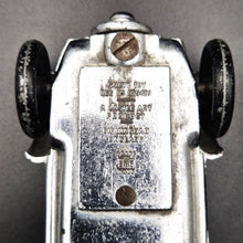 Load image into Gallery viewer, Gaiety Toys 1949 Morgan Motor Company 3-Wheeler Clockwork Motor Version Chrome 1:32 Diecast Models x 2