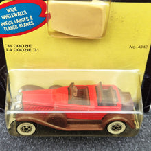 Load image into Gallery viewer, Hot Wheels 1983 '31 Doozie Red #4342 Hot Wheels Extras Long Card