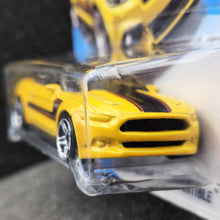 Load image into Gallery viewer, Hot Wheels 2018 2015 Ford Mustang GT Convertible Yellow #168 Muscle Mania 2/10 New