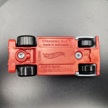 Load image into Gallery viewer, Hot Wheels 2024 Erikenstein Rod Grey Retro Racers 5 Pack Exclusive