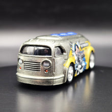 Load image into Gallery viewer, Hot Wheels 2016 Haulin' Gas Zamac Pop Culture Marvel - The Punisher