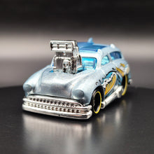 Load image into Gallery viewer, Hot Wheels 2024 Surf 'N Turf Silver HW Getaways 5 Pack Exclusive