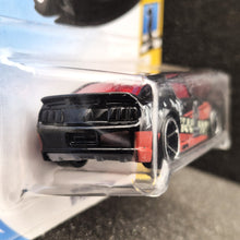 Load image into Gallery viewer, Hot Wheels 2018 '07 Ford Mustang Black #165 Checkmate 3/9 New Long Card