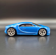 Load image into Gallery viewer, Hot Wheels 2021 '16 Bugatti Chiron Blue HW Exotics 5 Pack Exclusive