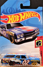 Load image into Gallery viewer, Hot Wheels 2018 '70 Chevelle SS Wagon Blue HW Daredevils 1/5 New Long Card