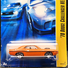 Load image into Gallery viewer, Hot Wheels 2006 '70 Dodge Hemi Challenger Orange #29 2006 First Editions