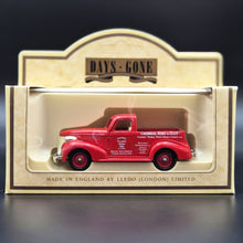 Load image into Gallery viewer, Lledo Days Gone 1939 Chevrolet Pick Up "Cakebread Robey & Co. Ltd" Red DG36001