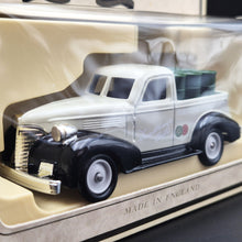 Load image into Gallery viewer, Lledo Days Gone 1939 Chevrolet Pick Up Duckham’s Oils Cream DG36004