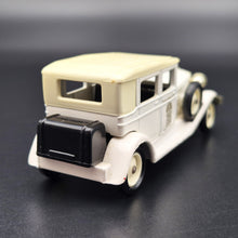 Load image into Gallery viewer, Lledo Days Gone Rolls-Royce Phantom II Brewster Royal Wedding HRH Prince Andrew & Sarah Ferguson LP19003