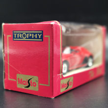 Load image into Gallery viewer, Maisto 1989 Porsche 911 Speedster Red #21008 1:38 Die Cast Car
