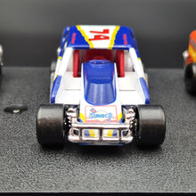 Load image into Gallery viewer, Matchbox 1993 Dirt Racer DIRT Super Stars Series Speedway Cars 4 Car Display Case