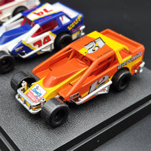 Load image into Gallery viewer, Matchbox 1993 Dirt Racer DIRT Super Stars Series Speedway Cars 4 Car Display Case