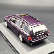 Load image into Gallery viewer, Minichamps 1997 Ford Mondeo Turnier MkII Estate Wagon Purple #433 06312 1:43 Diecast Model
