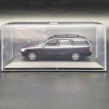 Load image into Gallery viewer, Minichamps 1997 Ford Mondeo Turnier MkII Estate Wagon Purple #433 06312 1:43 Diecast Model