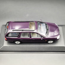 Load image into Gallery viewer, Minichamps 1997 Ford Mondeo Turnier MkII Estate Wagon Purple #433 06312 1:43 Diecast Model