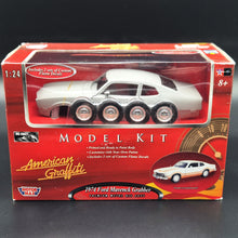 Load image into Gallery viewer, Motormax 1974 Ford Maverick Grabber 1:24 Diecast Scale Model Kit American Graffiti Series #75120G