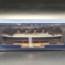 Load image into Gallery viewer, RMS Titanic - Classic Luxury Cruise Ship Alloy Scale Model 1:1250