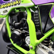 Load image into Gallery viewer, Racing Champions 1997 Kawasaki KX250 Motorcross Motorcycle Damon Huffman #10 1/9 Scale Diecast