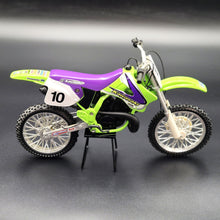 Load image into Gallery viewer, Racing Champions 1997 Kawasaki KX250 Motorcross Motorcycle Damon Huffman #10 1/9 Scale Diecast