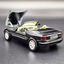 Load image into Gallery viewer, Schabak Modell 1990 BMW Z1 Cabriolet Open Black #1160 1:43 Die Cast Model