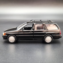 Load image into Gallery viewer, Schabak Modell 1990 Ford Escort Wagon (Estate) Black #1096 1:43 Die Cast Model