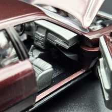 Load image into Gallery viewer, Schabak Modell 1992 Audi 80 Bordeaux #1031 1:43 Die Cast Model
