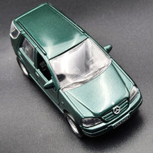 Load image into Gallery viewer, Smart Toys 2000 Mercedes-Benz ML430 Dark Green 1:45 Diecast Car